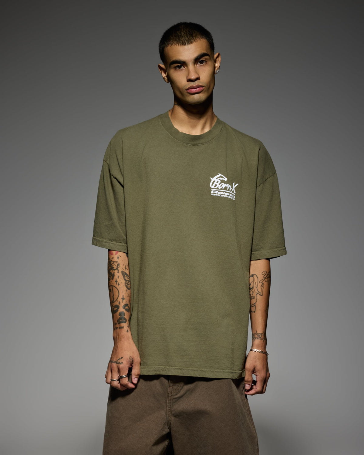 PARLAY TEE: ARMY GREEN