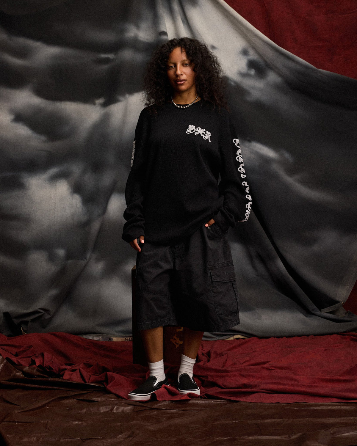 GOTHIC EMBROIDERED WAFFLE THERMAL: BLACK